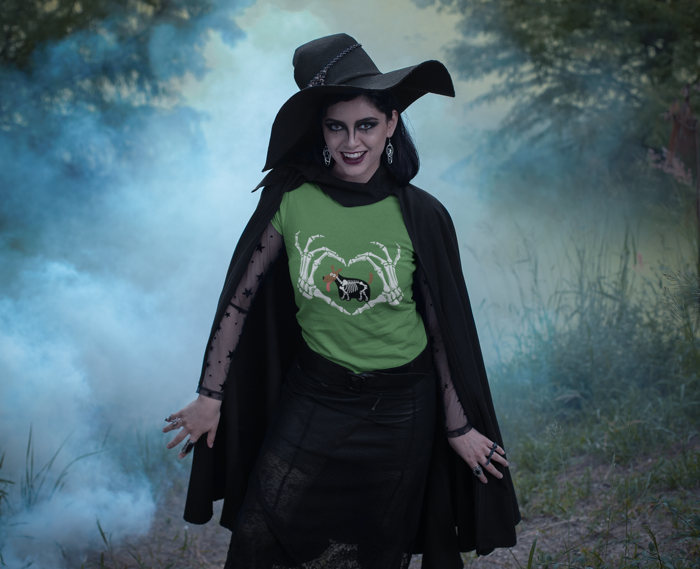 Halloween Spooky, Unisex Graphic, Short Sleeve Skeleton Heart Tee T-Shirt, Gift for Dog Lovers, Fall Fashion, Unique Halloween Outfit